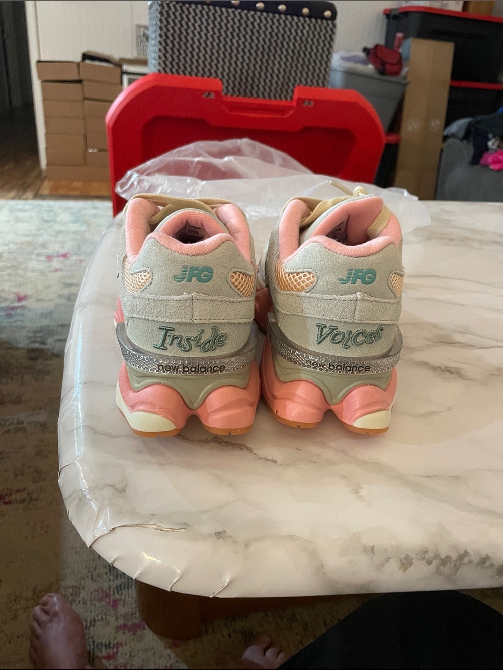 Joe freshgoods x Pink new balance 9060 - Picture 2 of 6